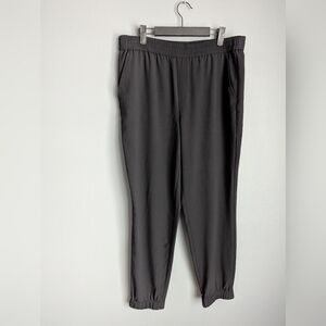 Banana Republic Women's Black Jogger Trousers Size 12.